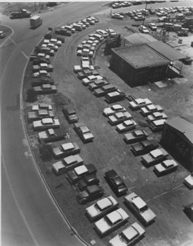 13GIPARKING1963